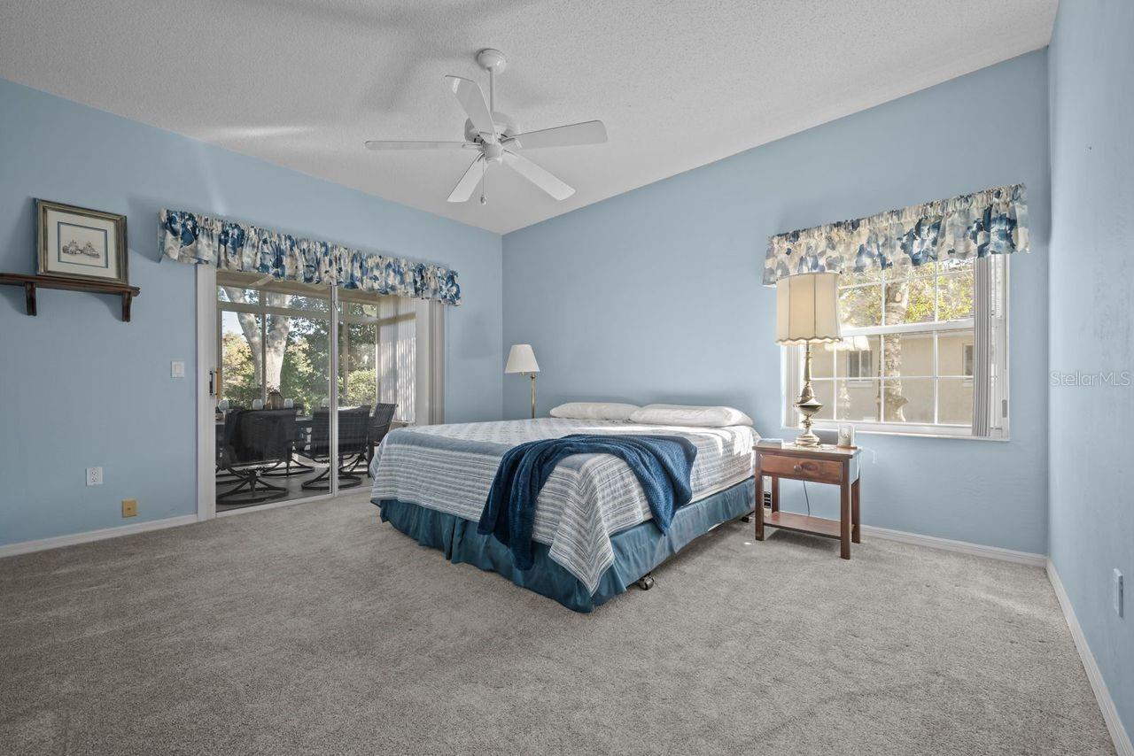 THE HAMPTONS - Residential