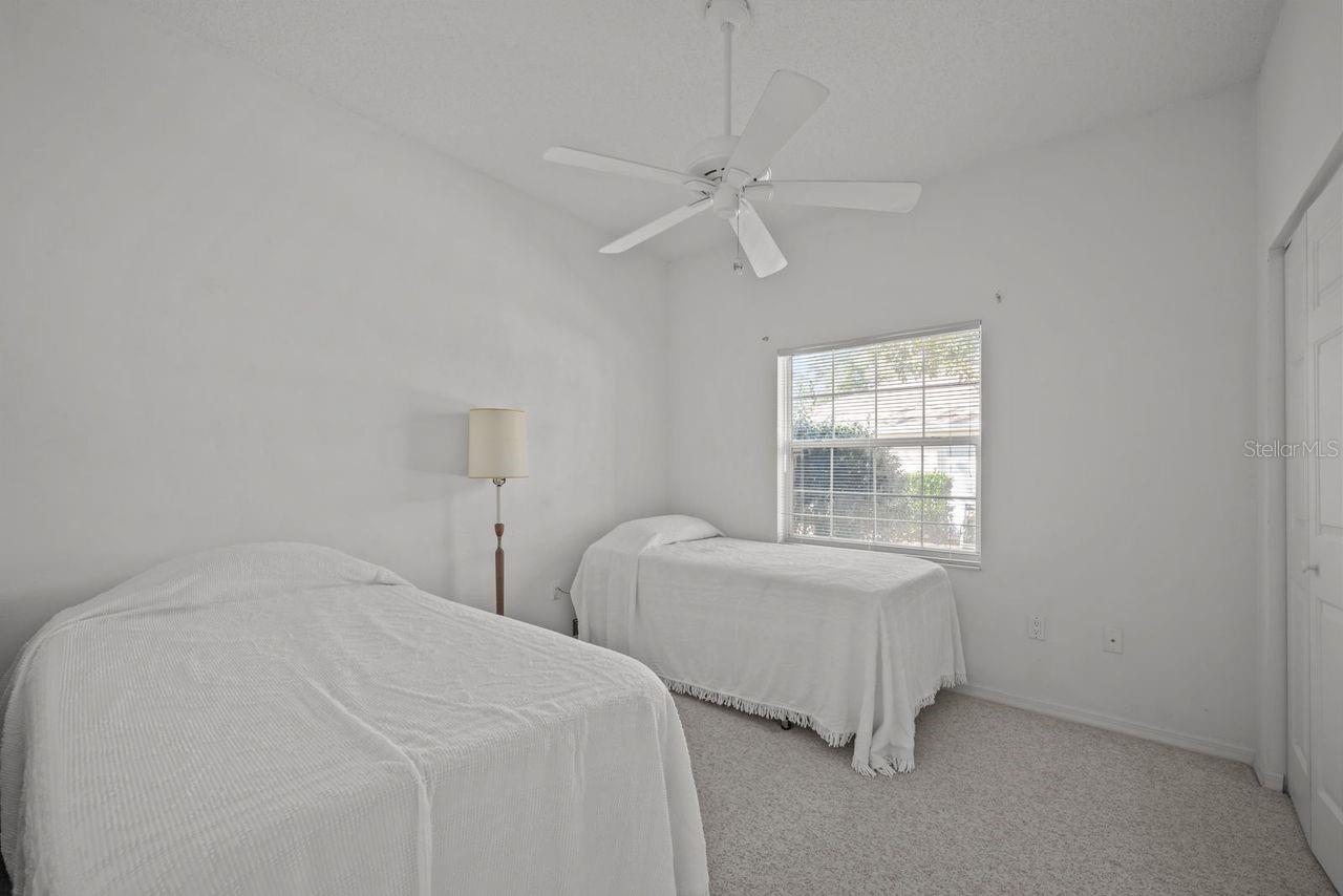 THE HAMPTONS - Residential