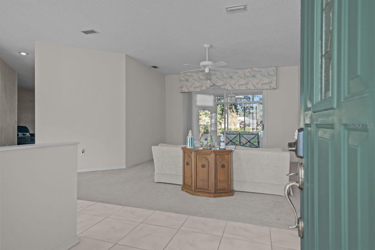 THE HAMPTONS - Residential