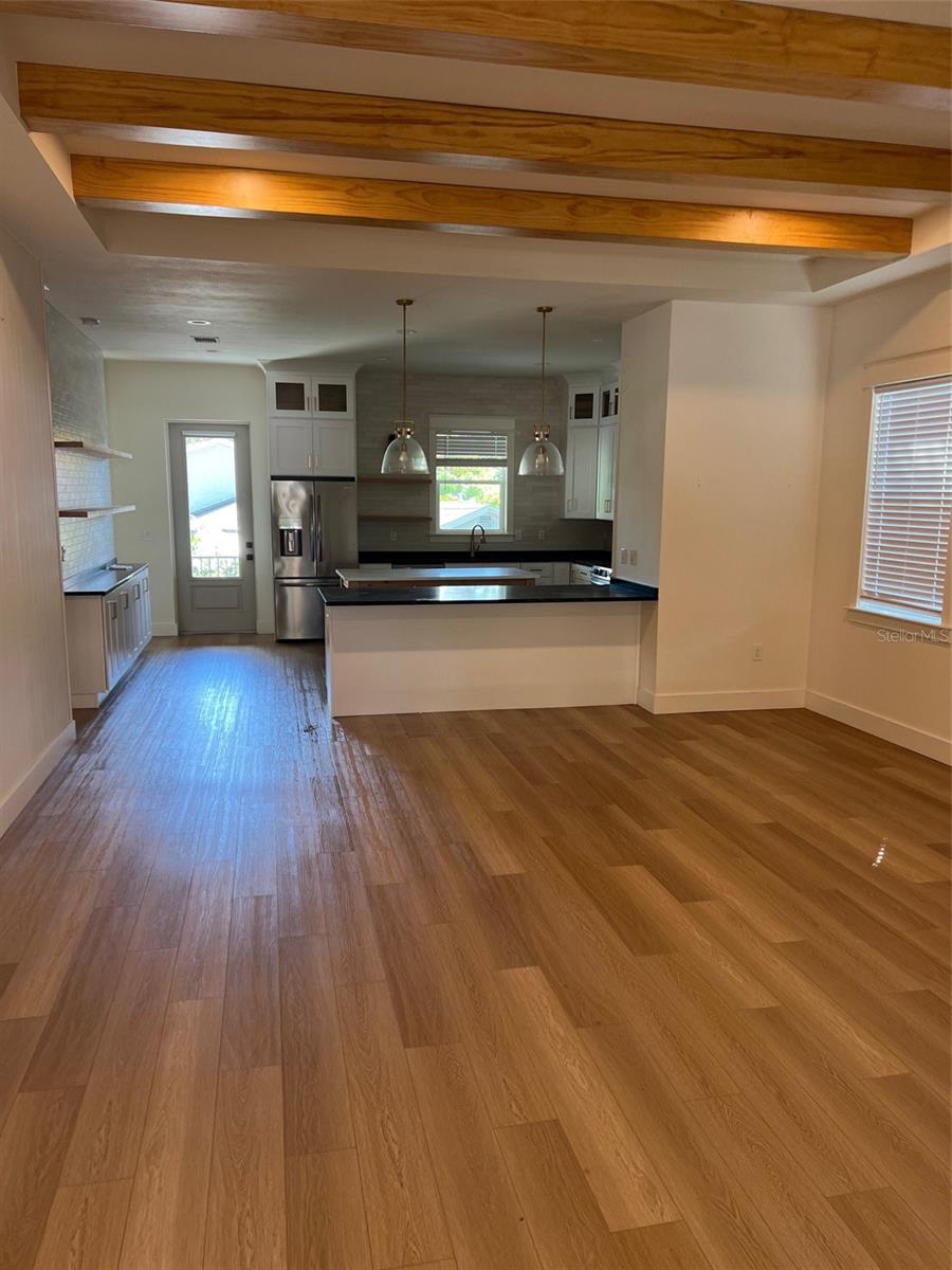 CALIFORNIA HEIGHTS - Residential Lease