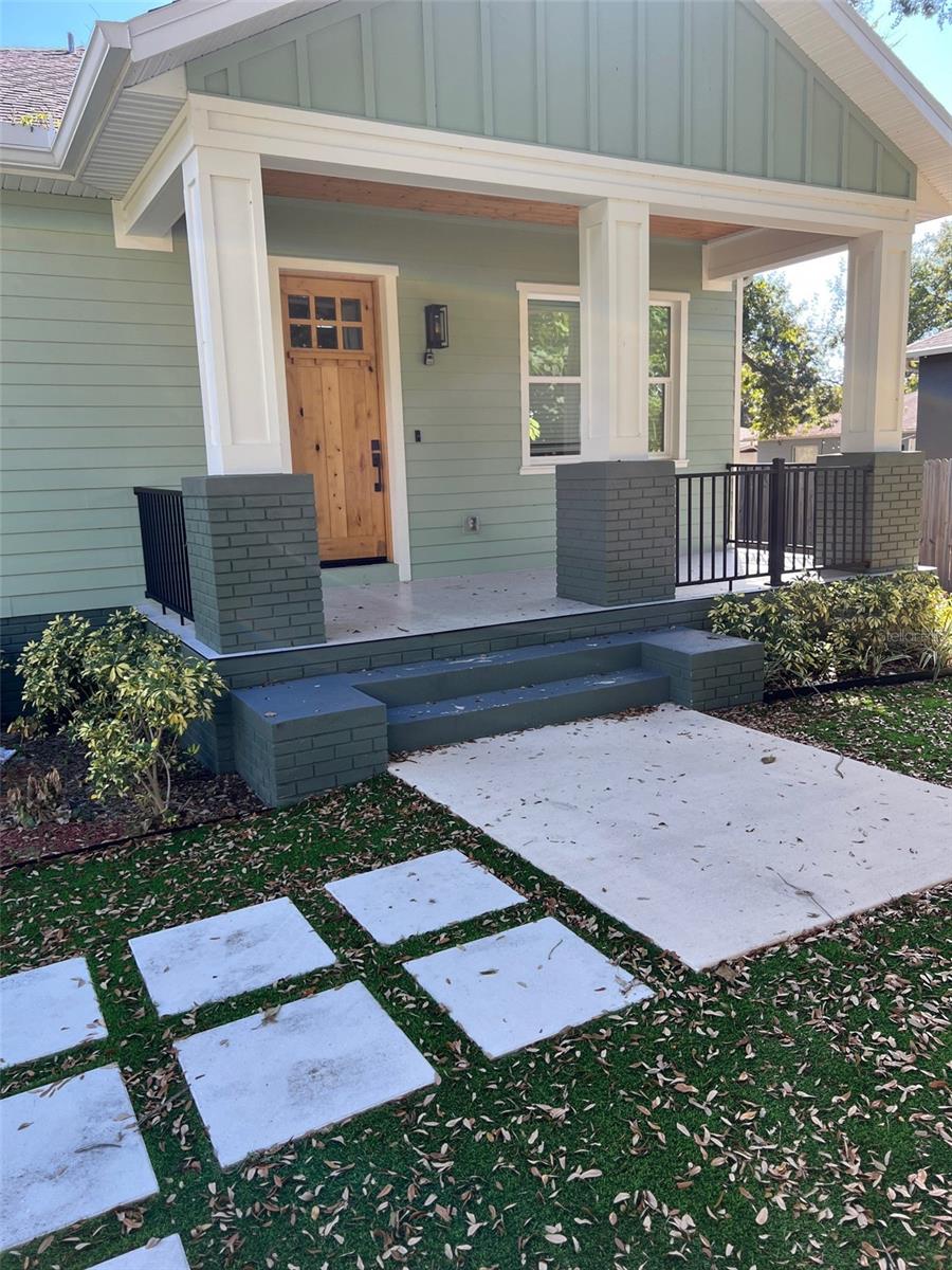 CALIFORNIA HEIGHTS - Residential Lease