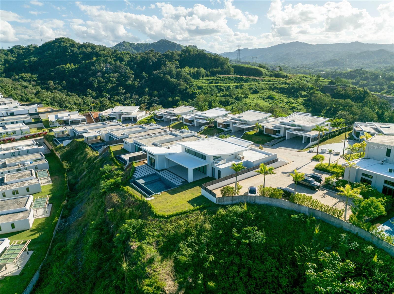 MONTEAZUL - Residential