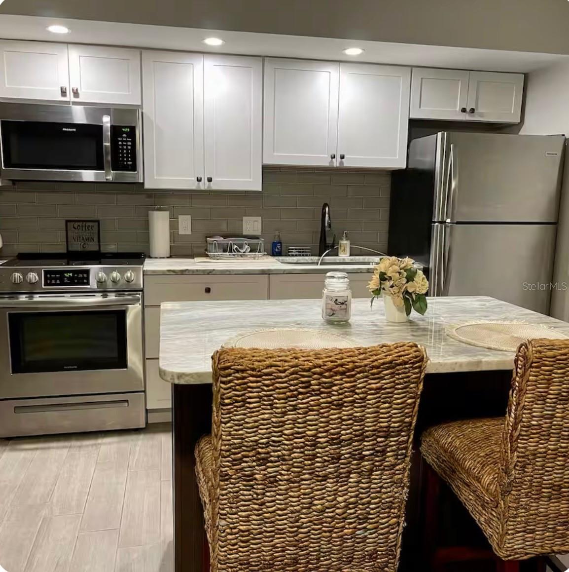 MARINERS COVE CONDO - Residential