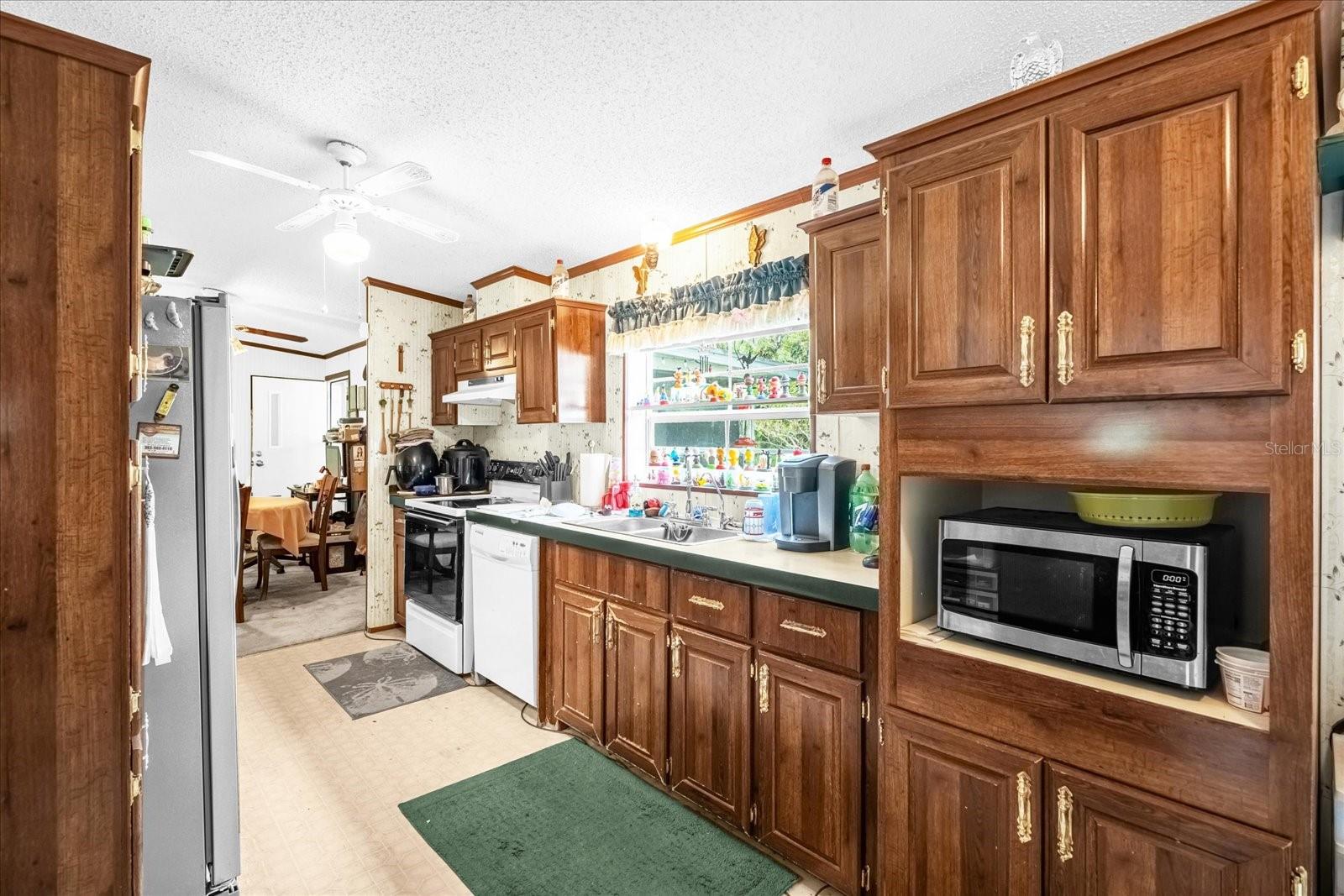 HOWELL PARK - Residential