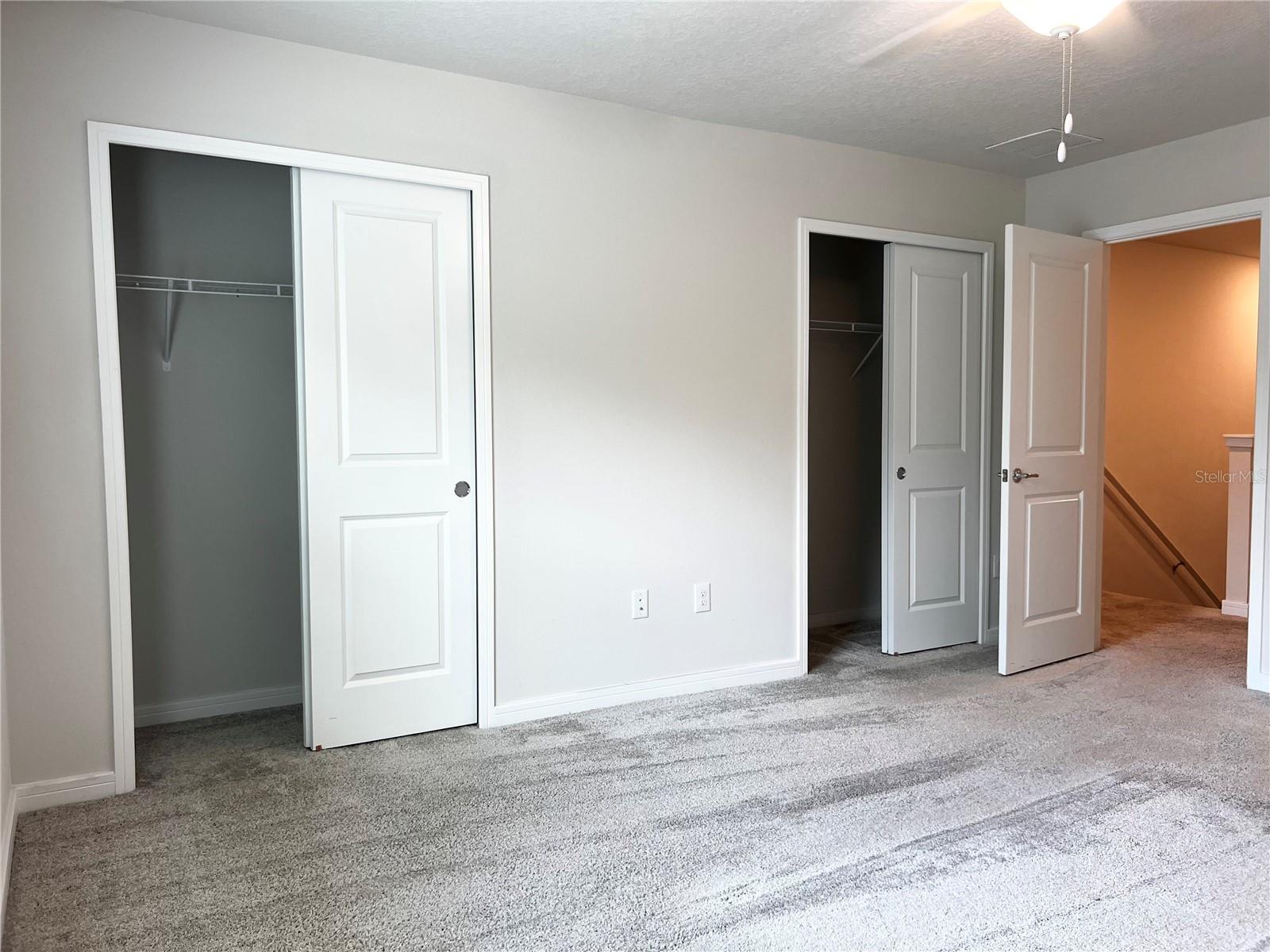 OAKSTEAD TOWNHOMES PB 81 PG 011 BLOCK 6 LOT 2 - Residential