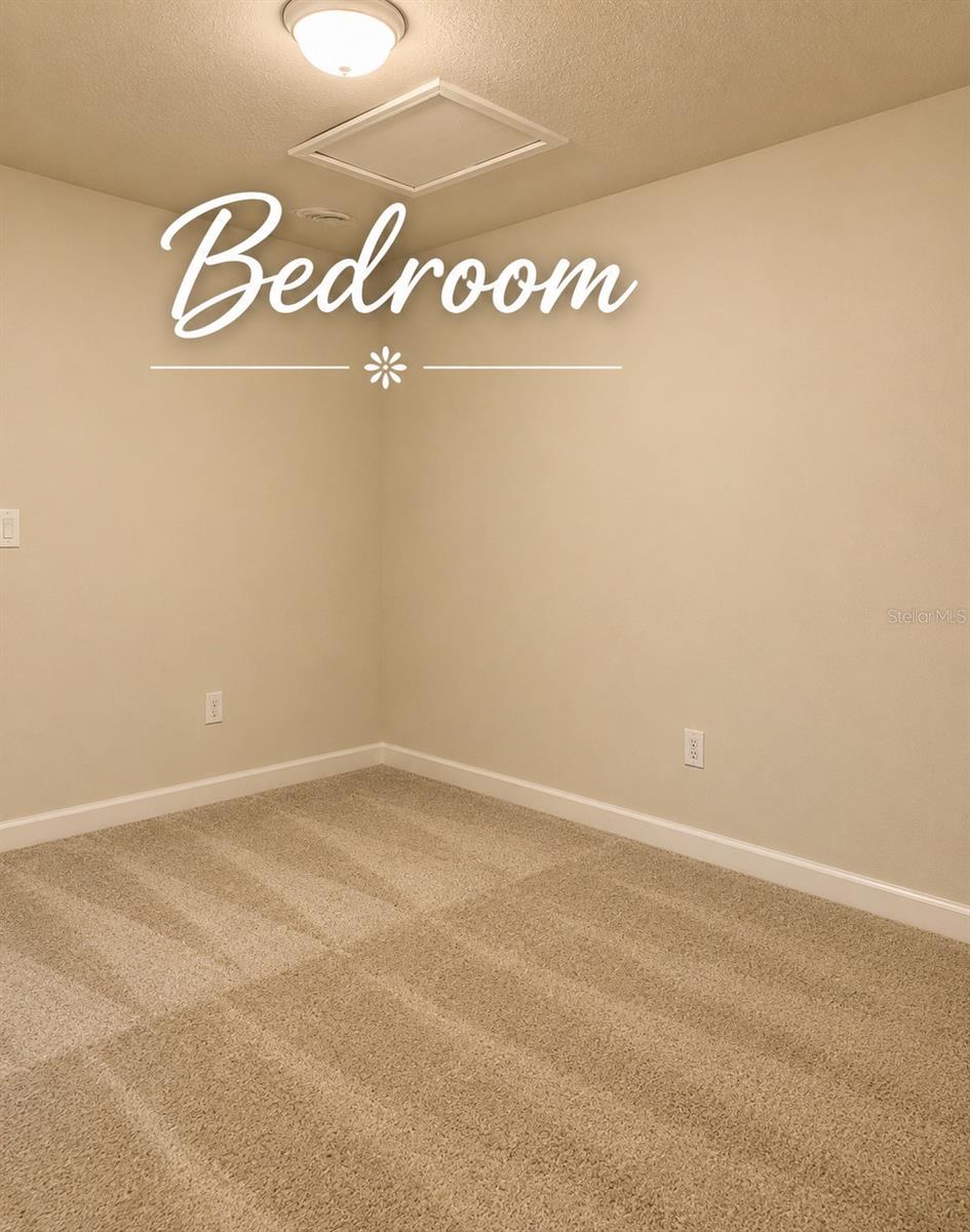 OAKSTEAD TOWNHOMES PB 81 PG 011 BLOCK 6 LOT 2 - Residential