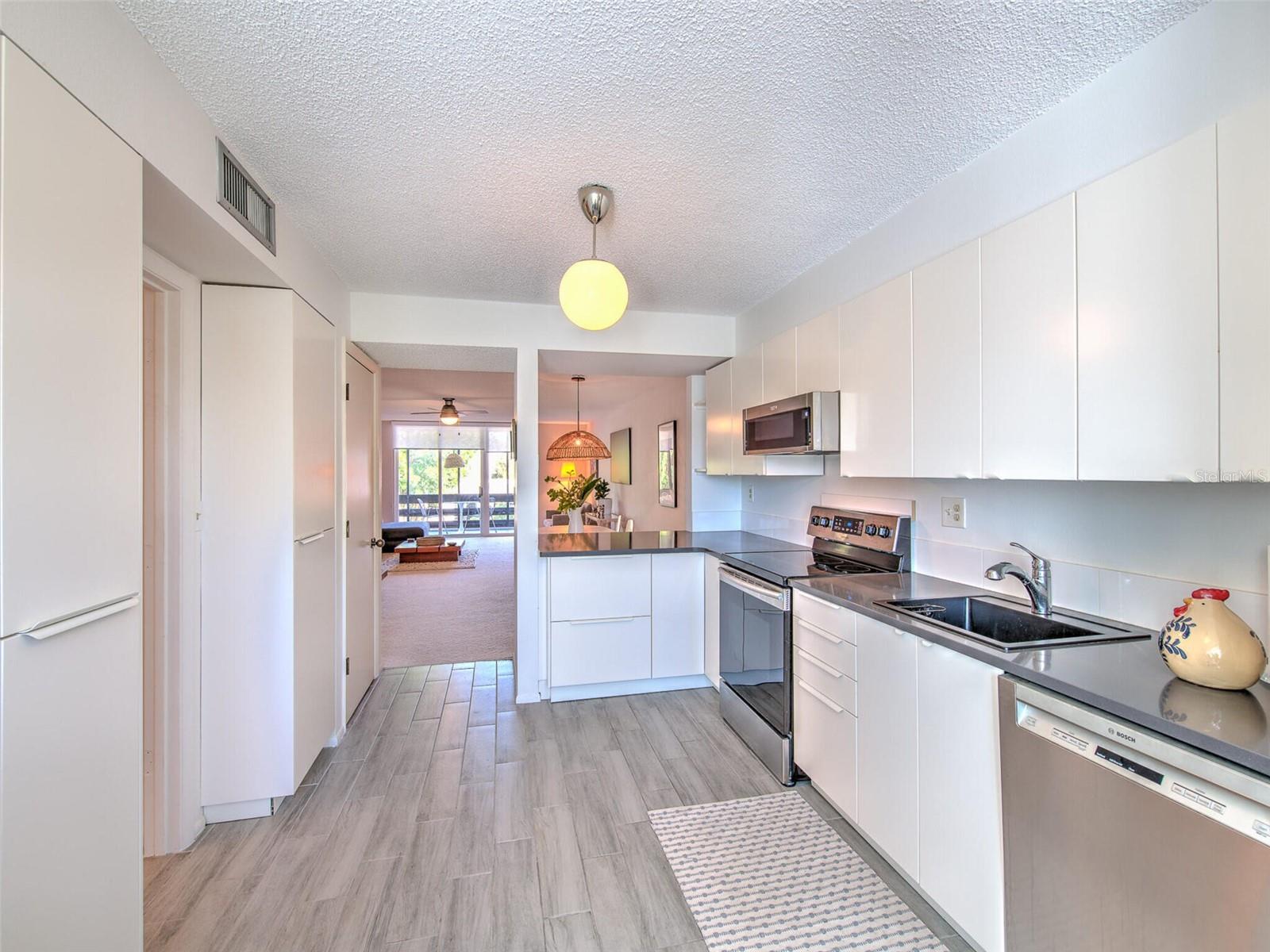 BAYPORT BCH & TEN PH D - Residential Lease