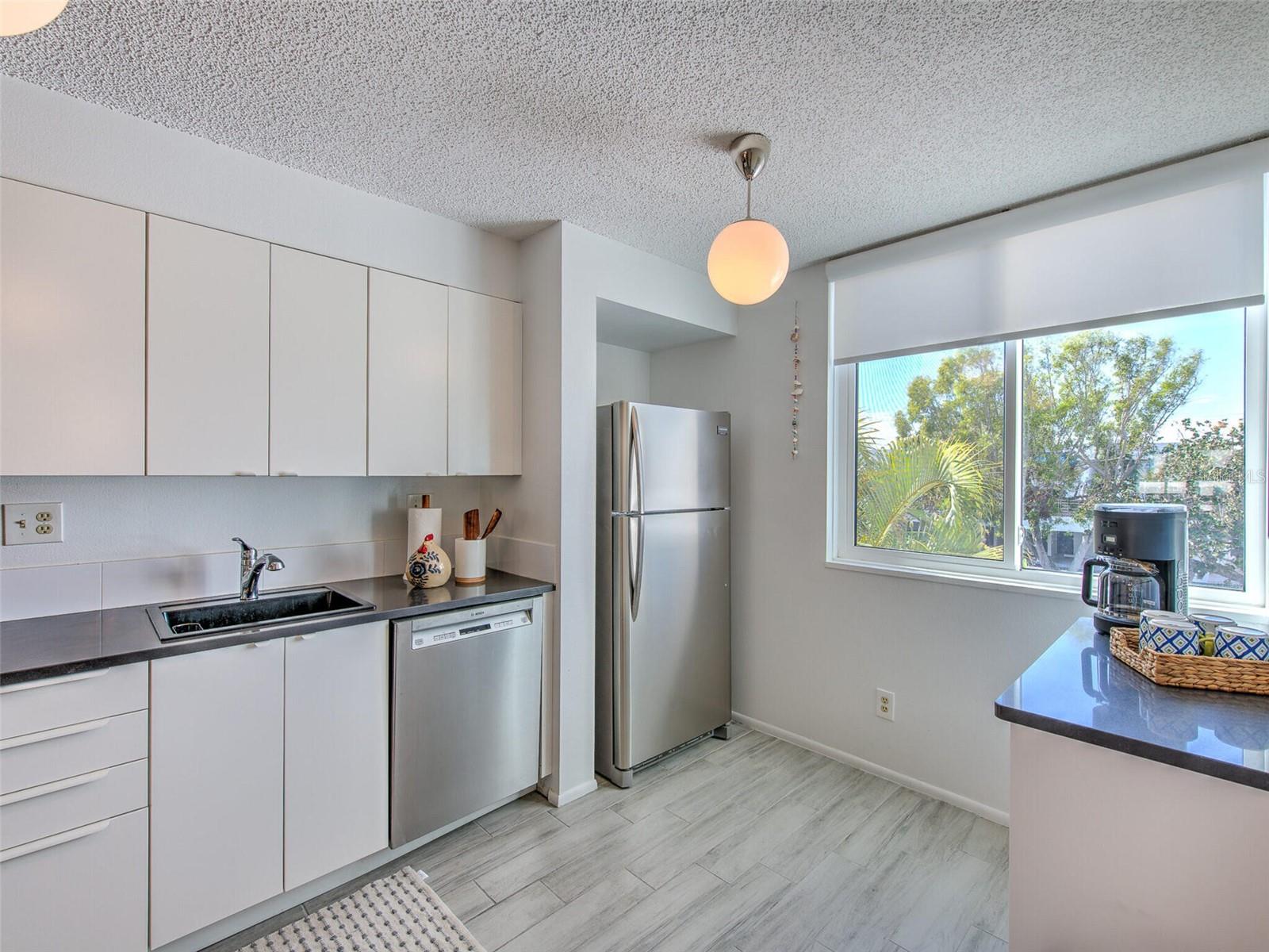 BAYPORT BCH & TEN PH D - Residential Lease