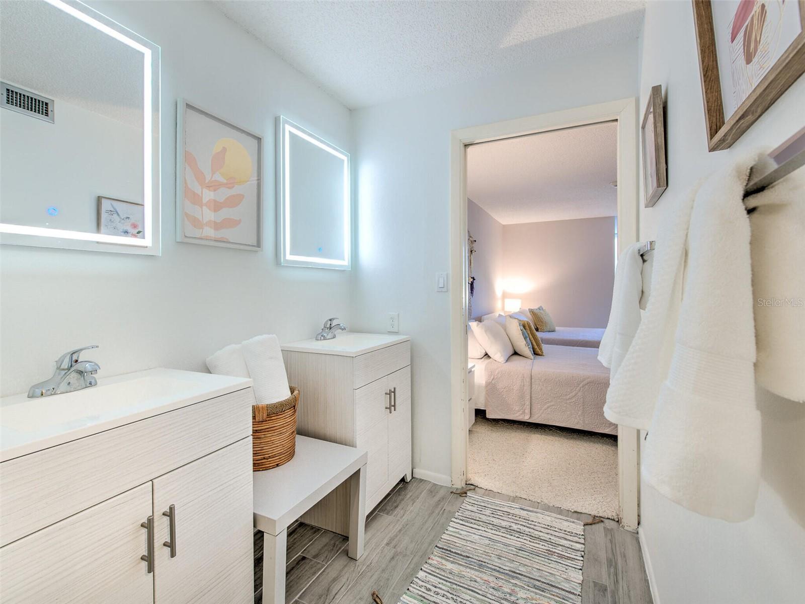 BAYPORT BCH & TEN PH D - Residential Lease