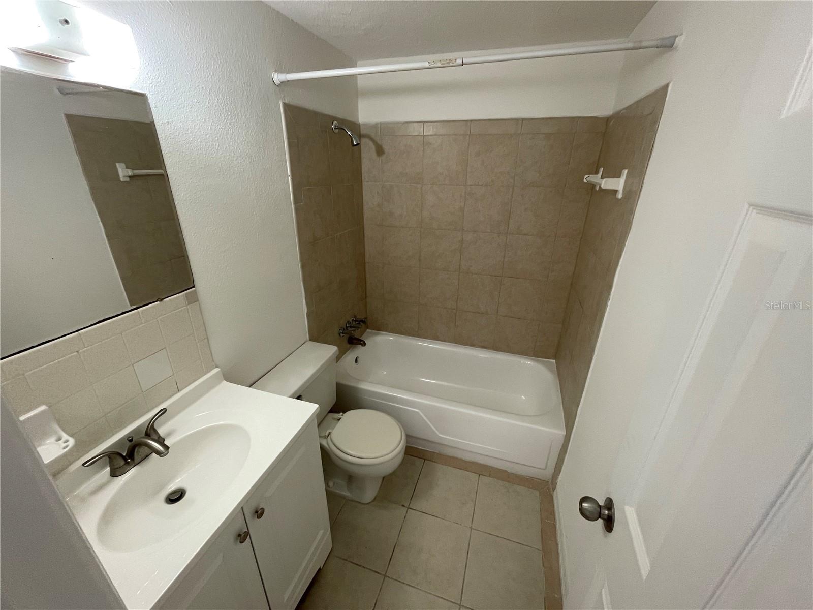 JASMIN COURT SUB - Residential Lease