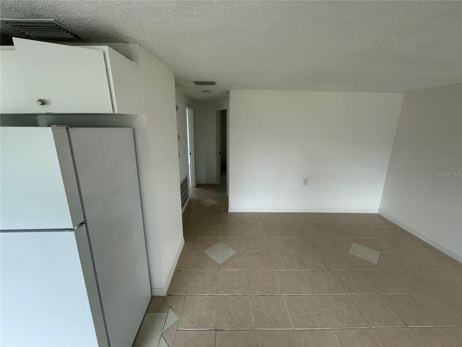 JASMIN COURT SUB - Residential Lease