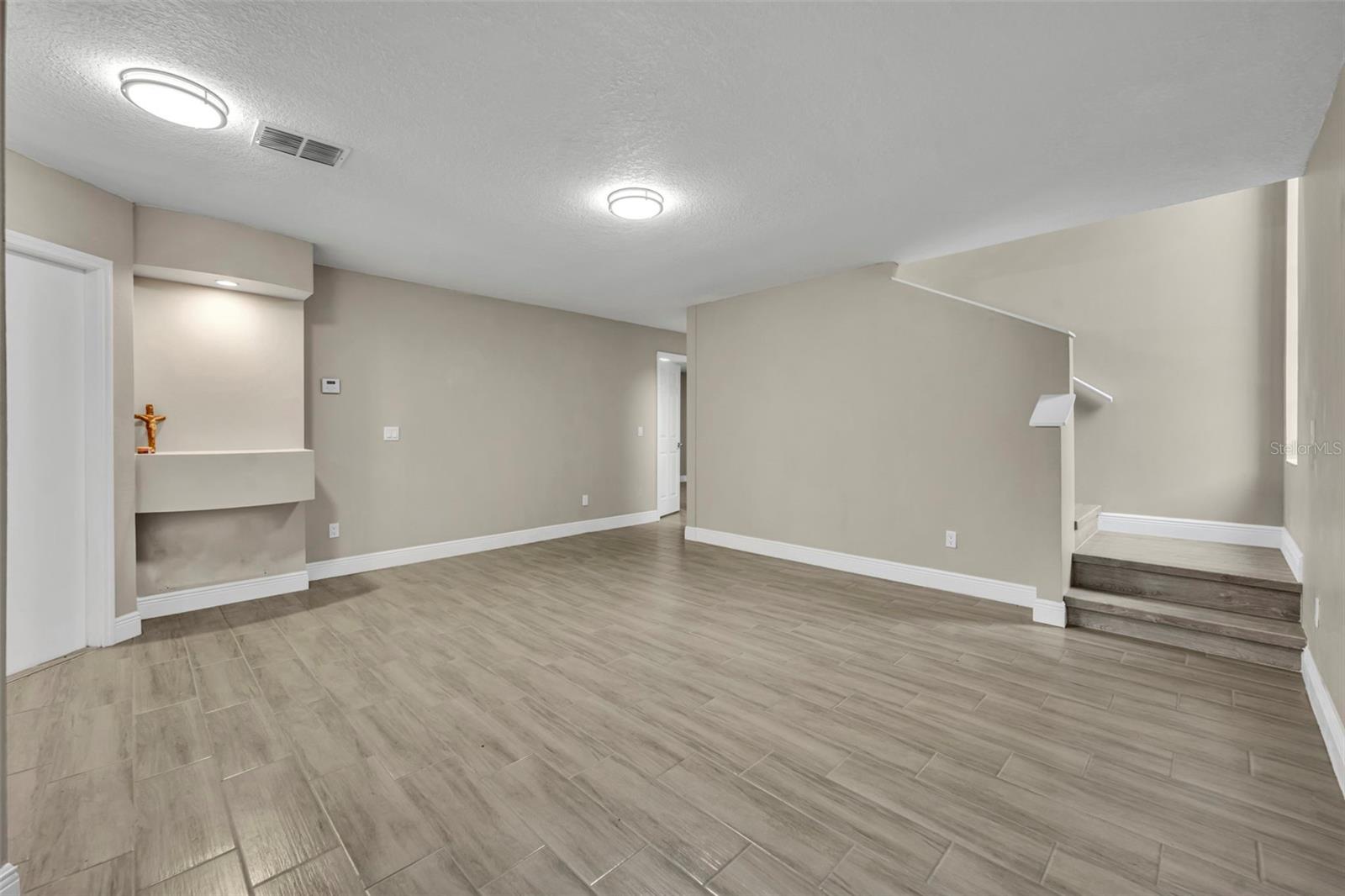 2267 SANTA LUCIA STREET