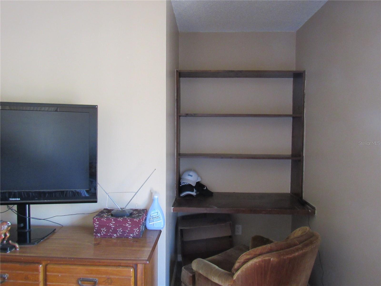 OAKLAND VILLAGE SEC 2 - Residential