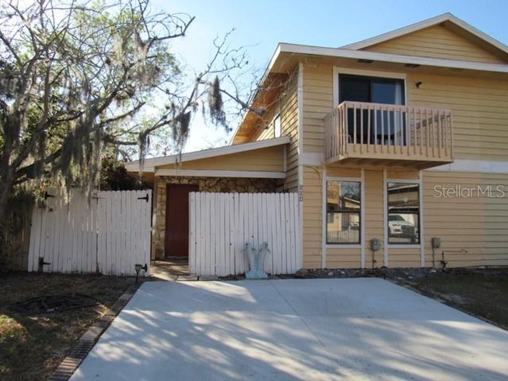 Photo of 504 Yellowwood Court, Altamonte Springs, FL 32714 (MLS # O6382273)