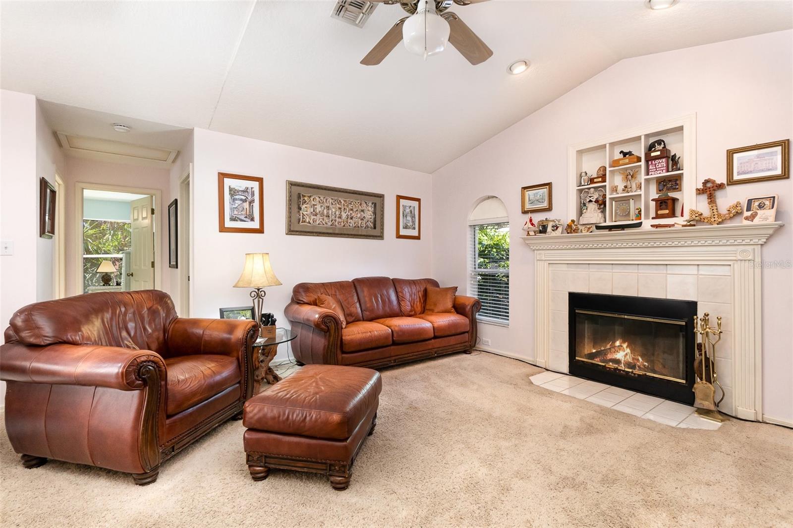 LAKE BEAUCLAIRE SUB - Residential