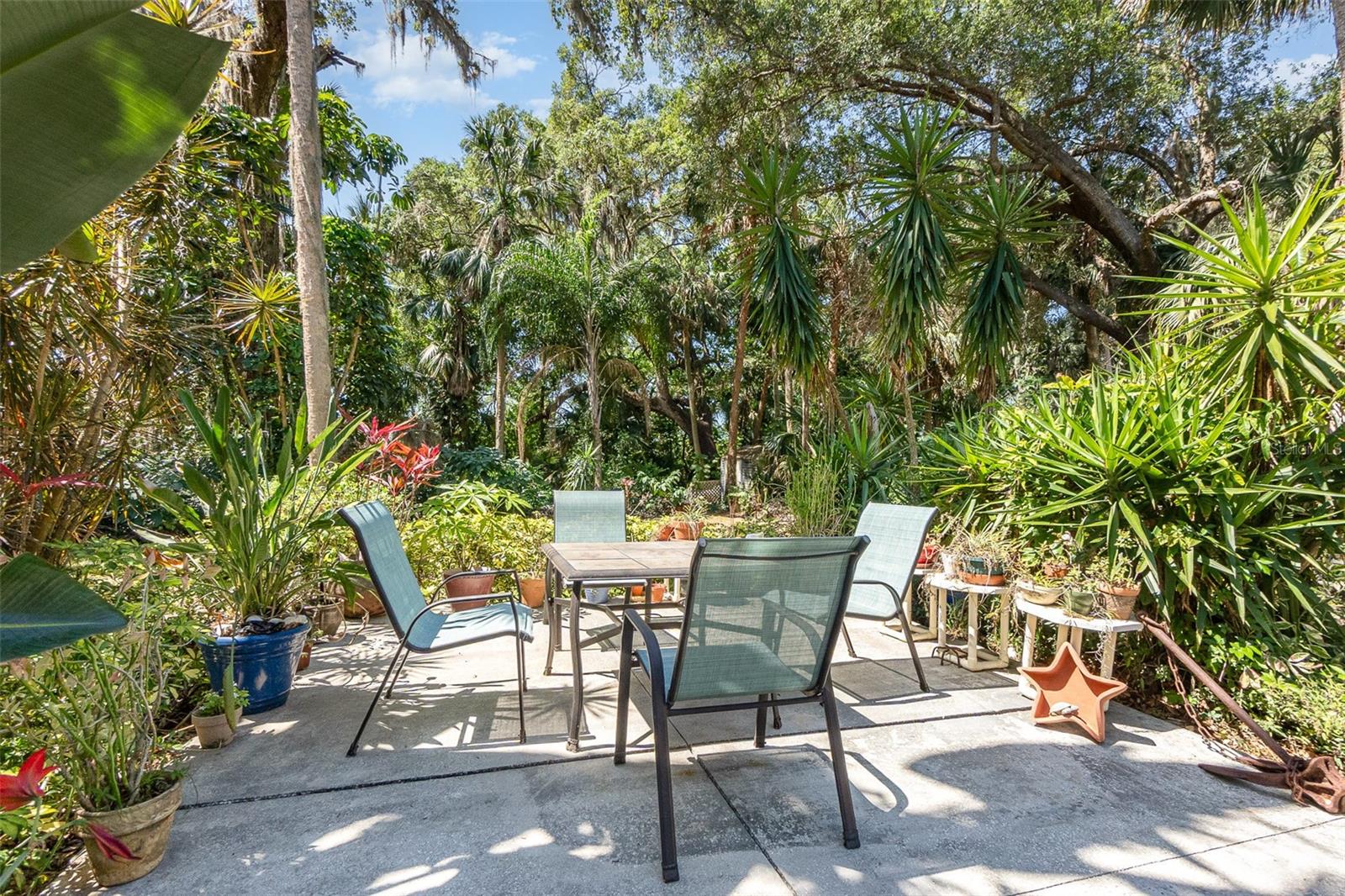 LAKE BEAUCLAIRE SUB - Residential