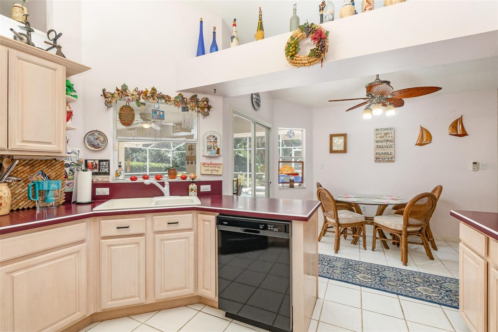 LAKE BEAUCLAIRE SUB - Residential