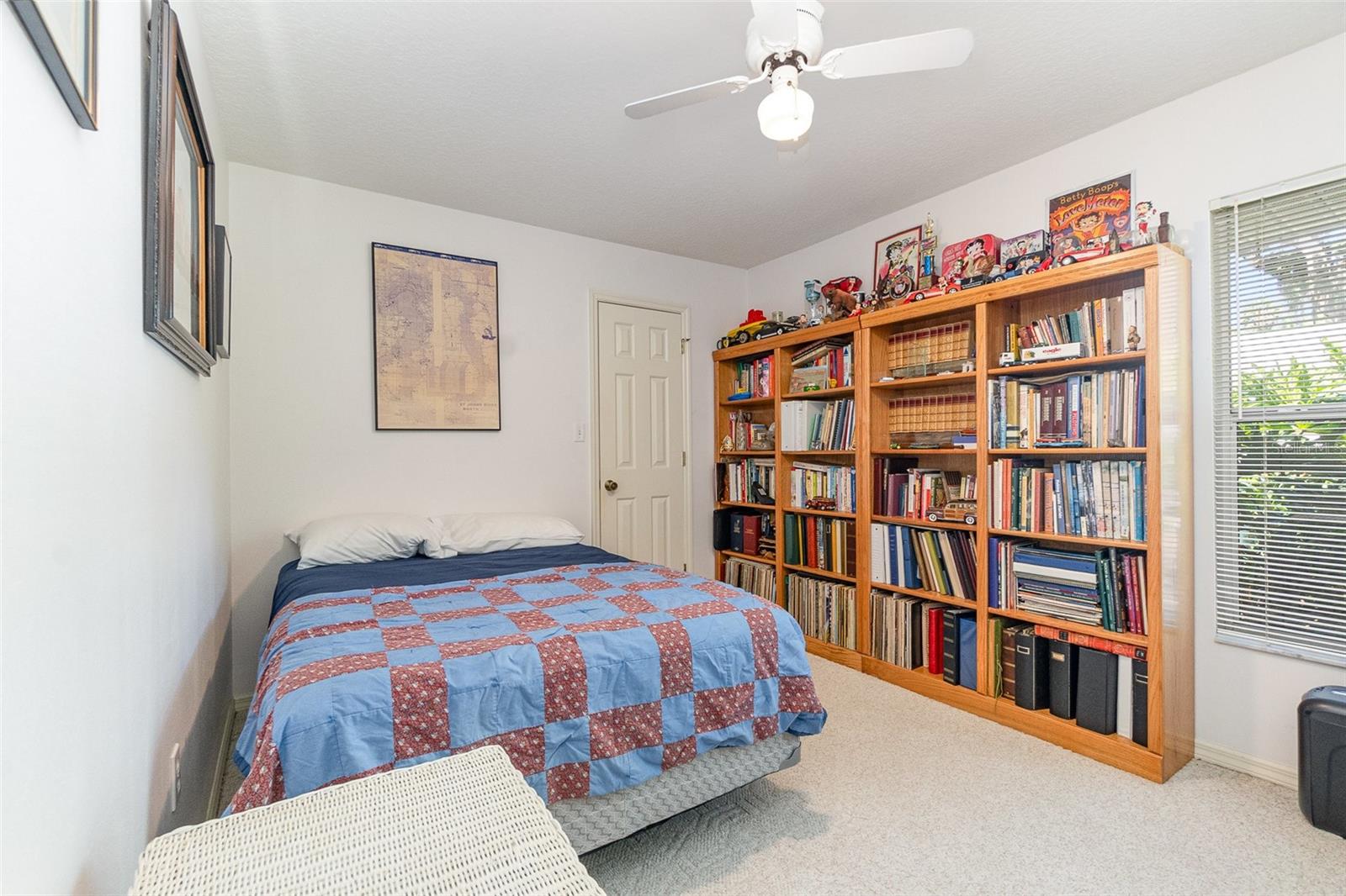 LAKE BEAUCLAIRE SUB - Residential