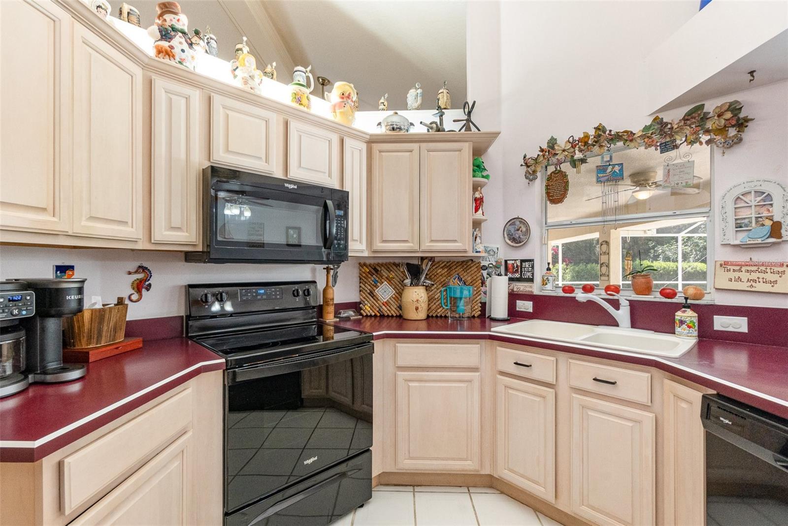 LAKE BEAUCLAIRE SUB - Residential