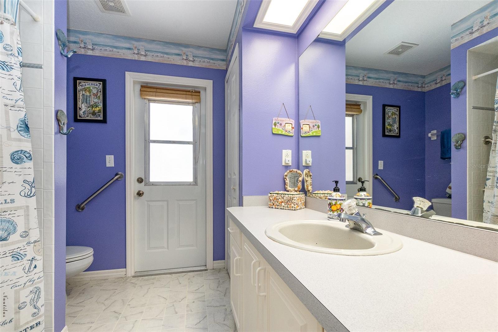 LAKE BEAUCLAIRE SUB - Residential