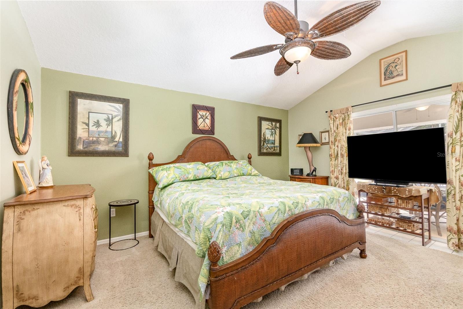 LAKE BEAUCLAIRE SUB - Residential