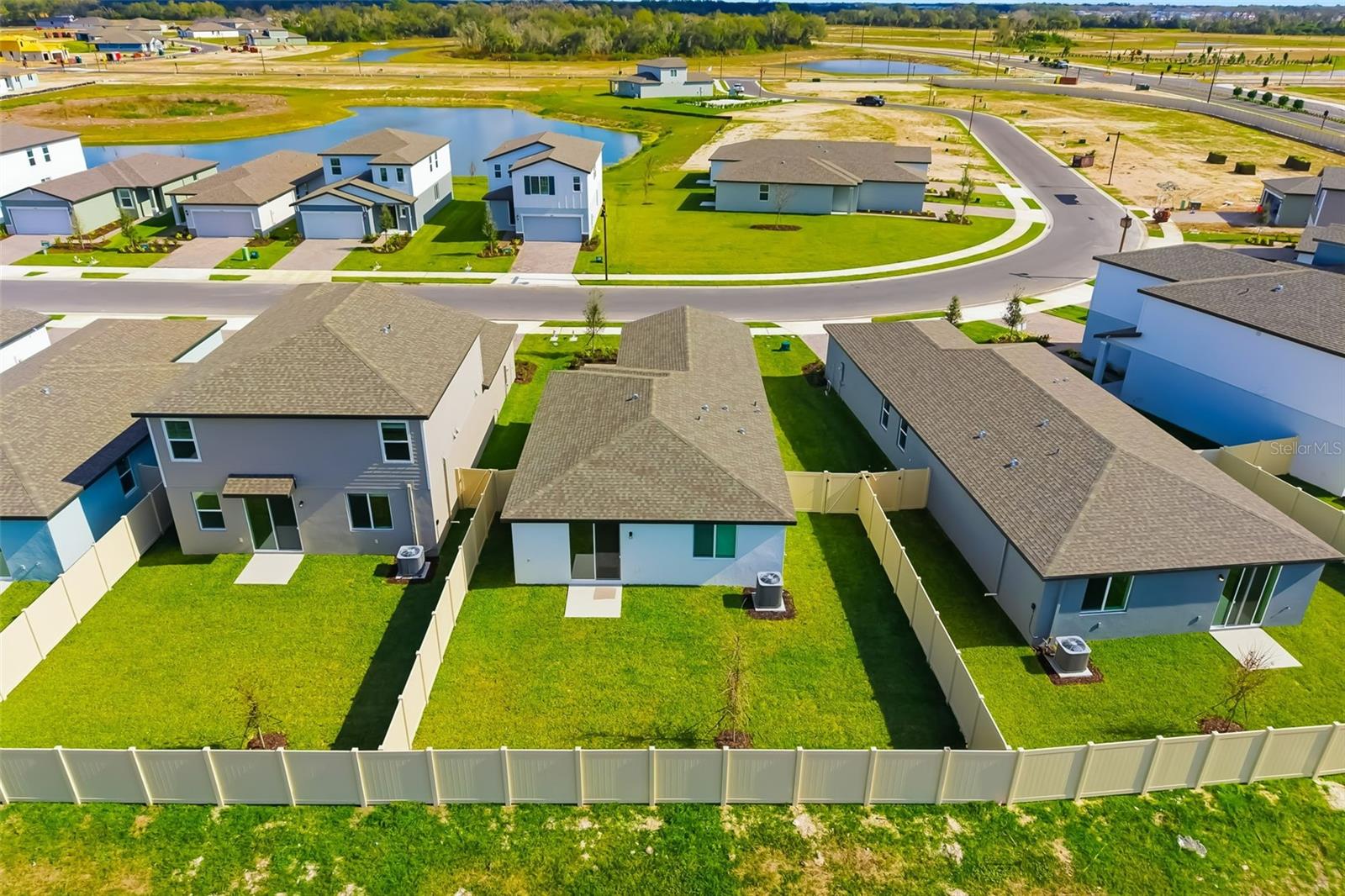 OAKFIELD TRAILS - Residential Lease