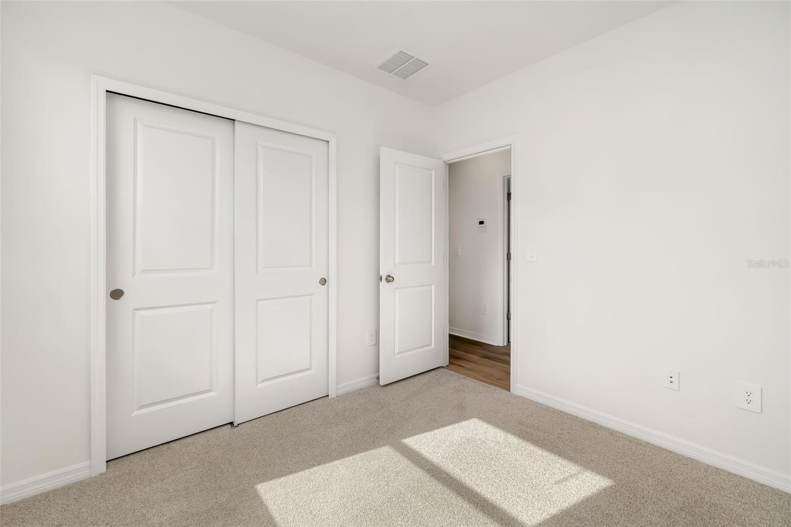 OAKFIELD TRAILS - Residential Lease