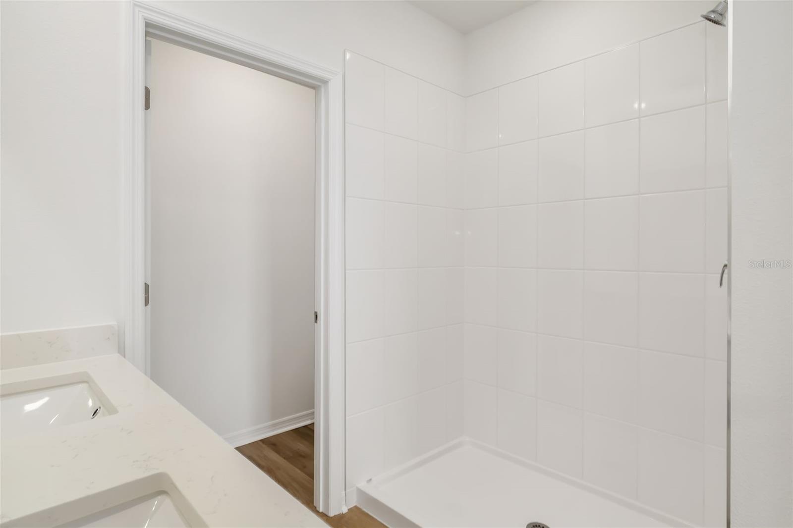 OAKFIELD TRAILS - Residential Lease