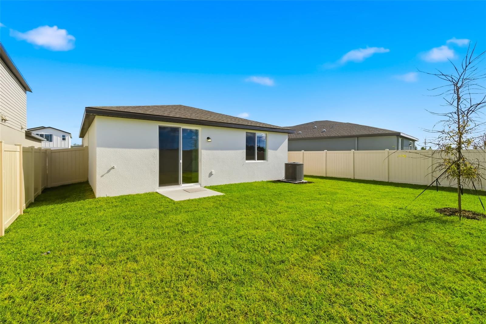 OAKFIELD TRAILS - Residential Lease