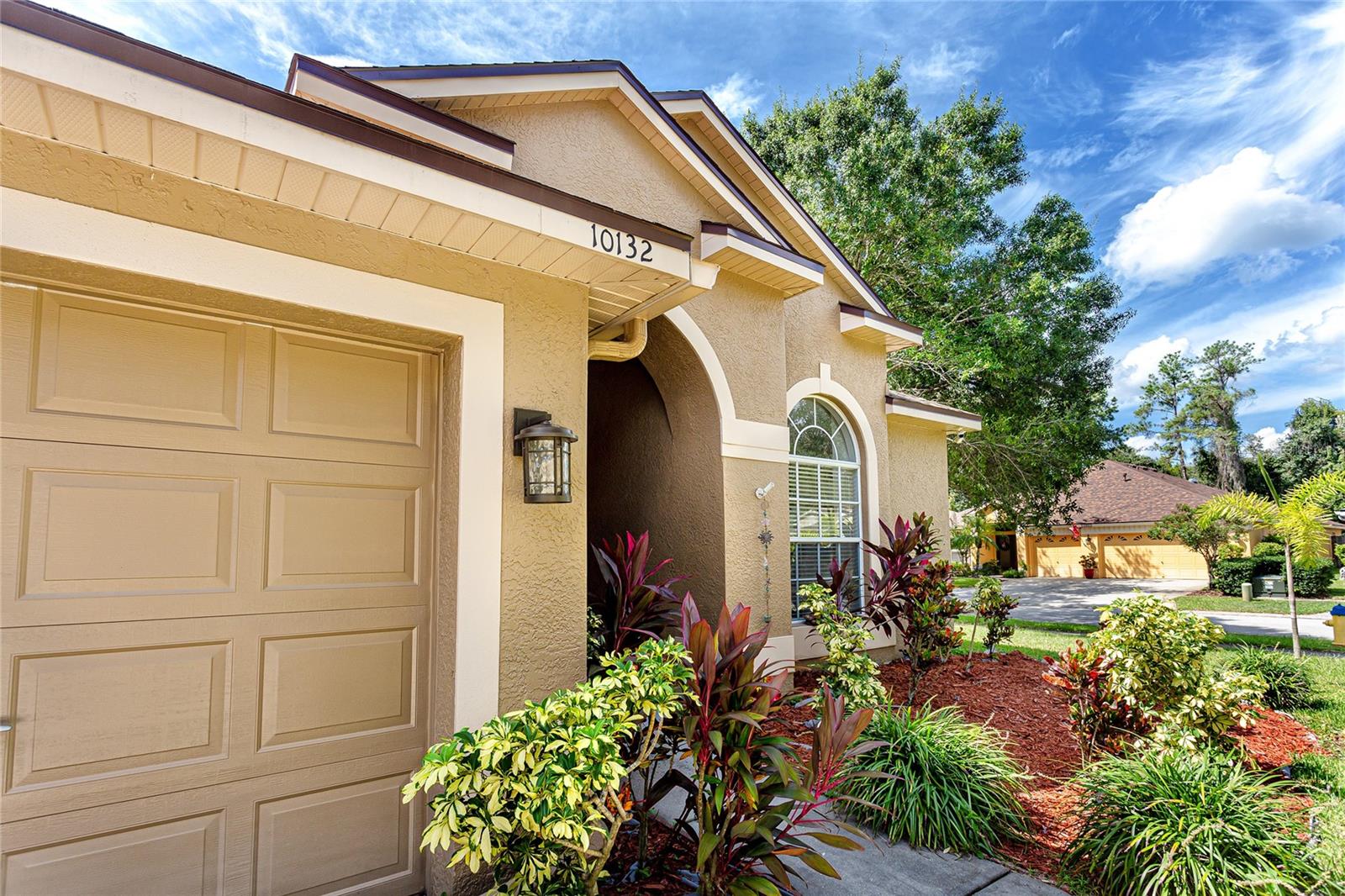 10132 DOWNEY LANE