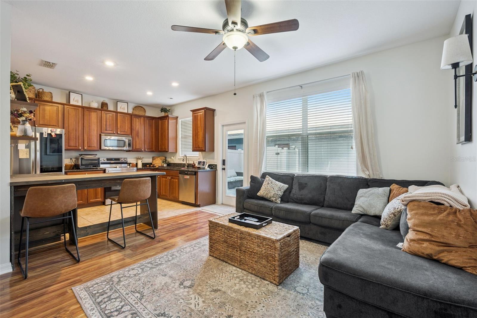 LA CASCADA PHASE 1 58/101 LOT 361 - Residential Lease