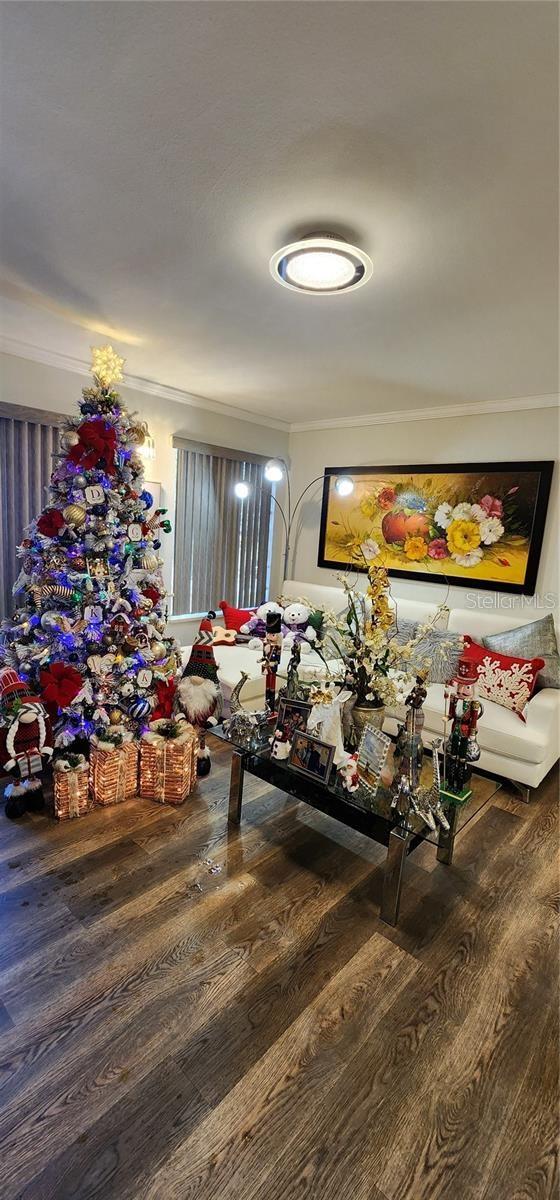 WALDEN PALMS CONDOMINIUM - Residential