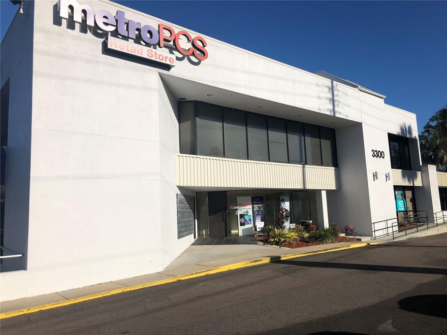 Office/retail space for lease on Archer Road.  Entrances from both Archer Rd & SW 34th Street.  Great visibility and signage.