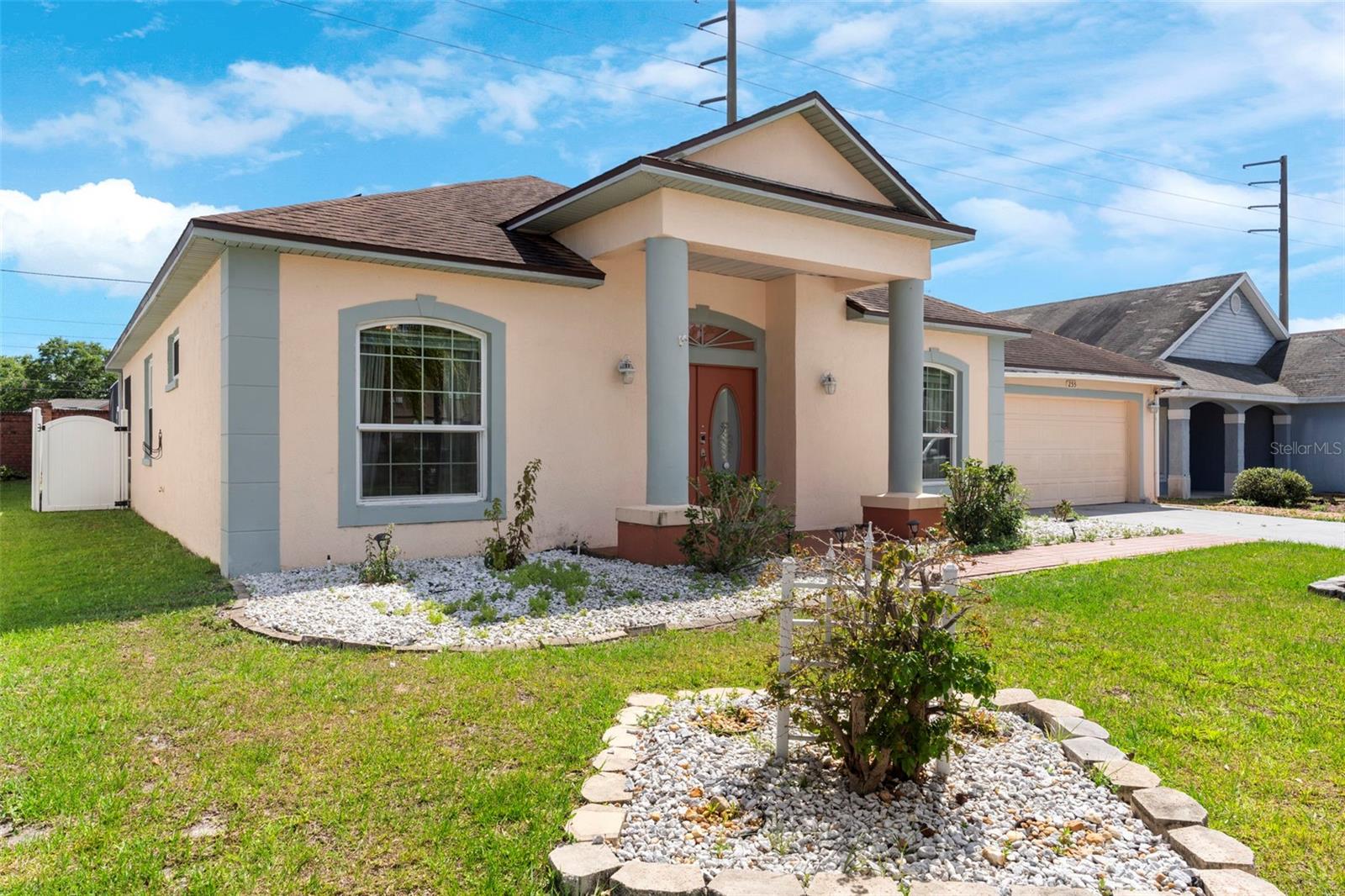 235 HOLLINGSHEAD LOOP