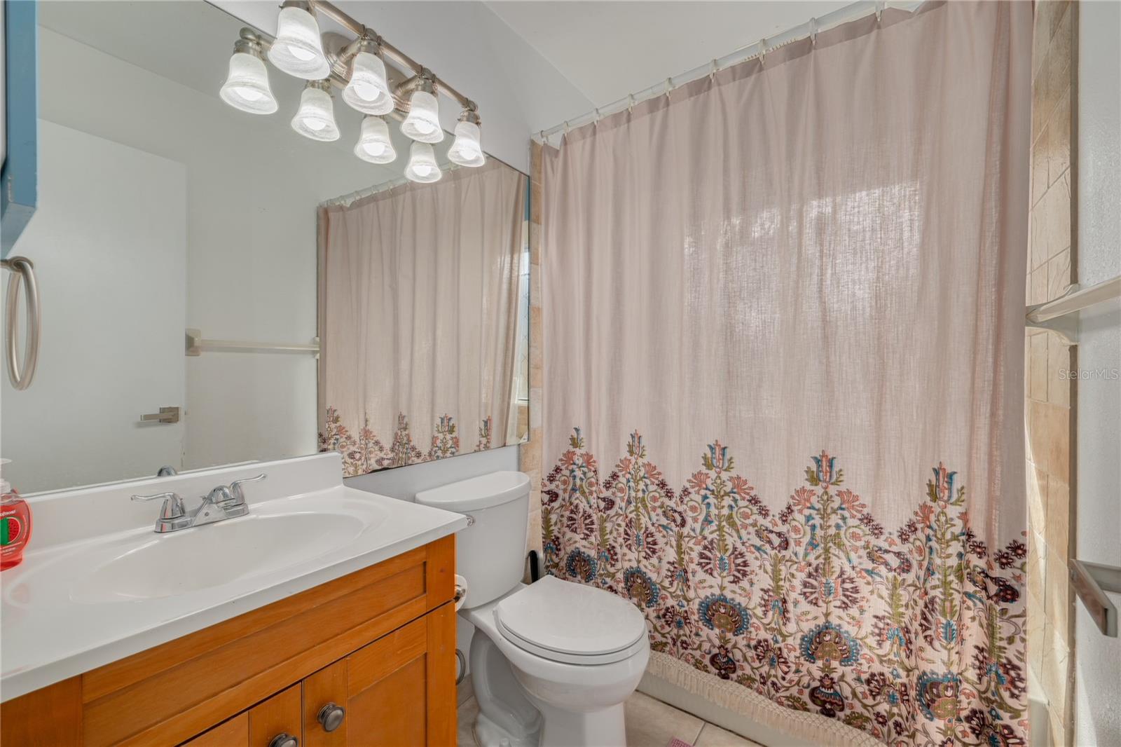 NATURES HIDEAWAY PH 02 - Residential