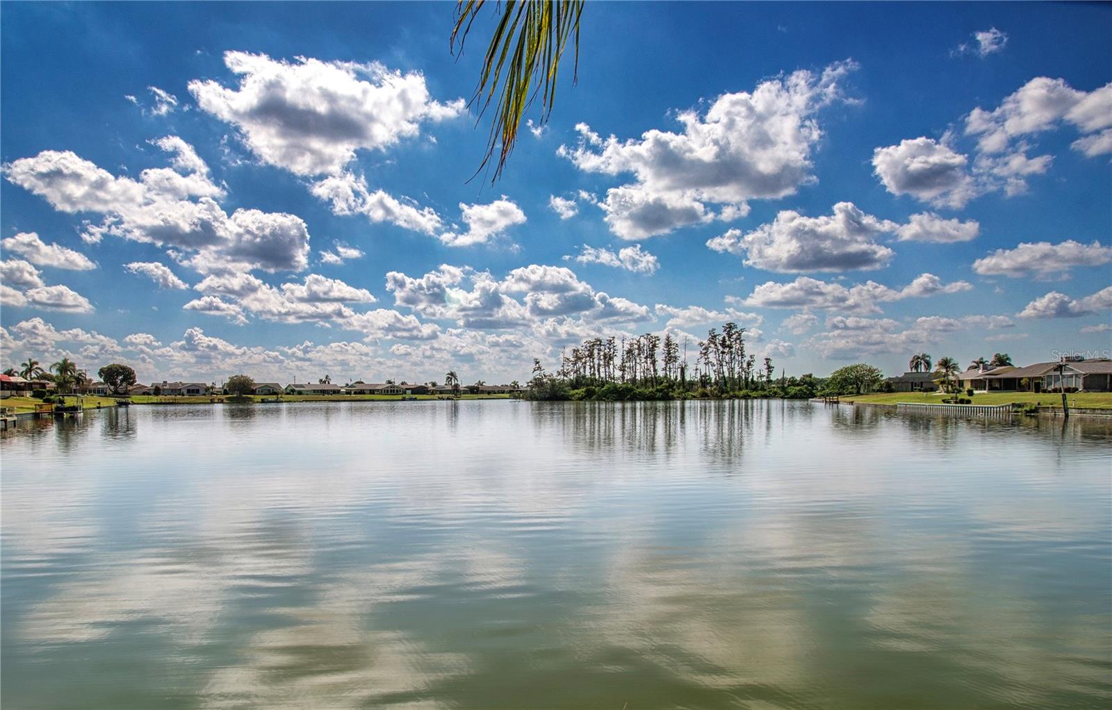 DEL WEBBS SUN CITY FLORIDA UN - Residential