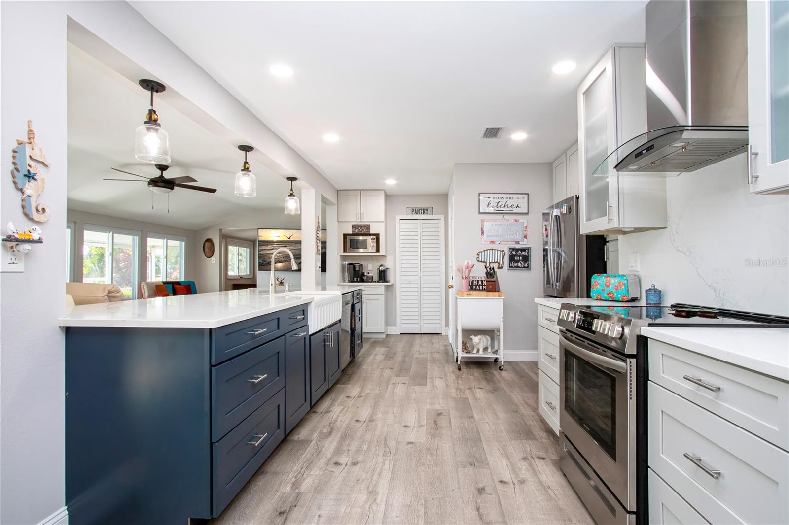 DEL WEBBS SUN CITY FLORIDA UN - Residential