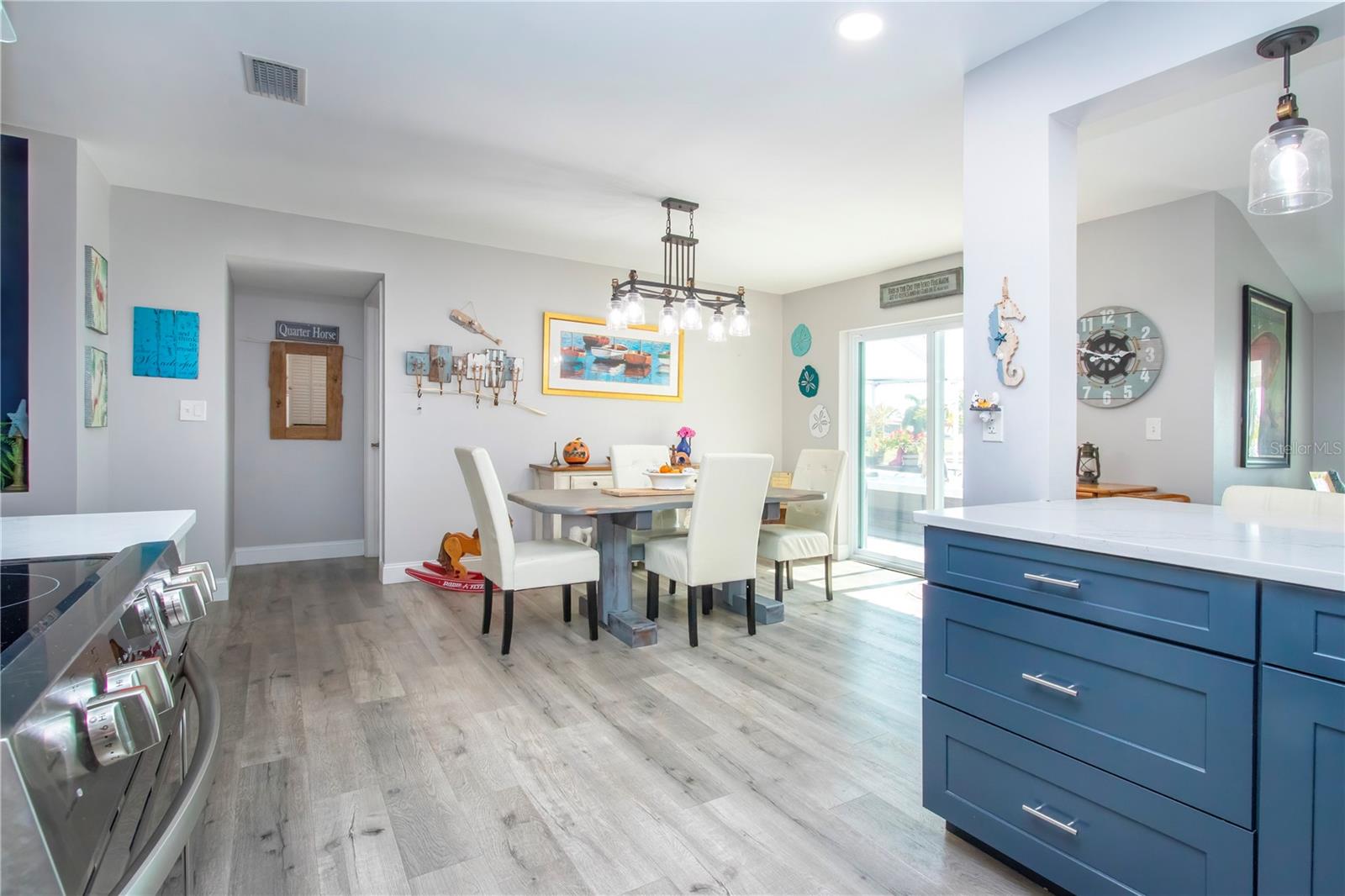 DEL WEBBS SUN CITY FLORIDA UN - Residential