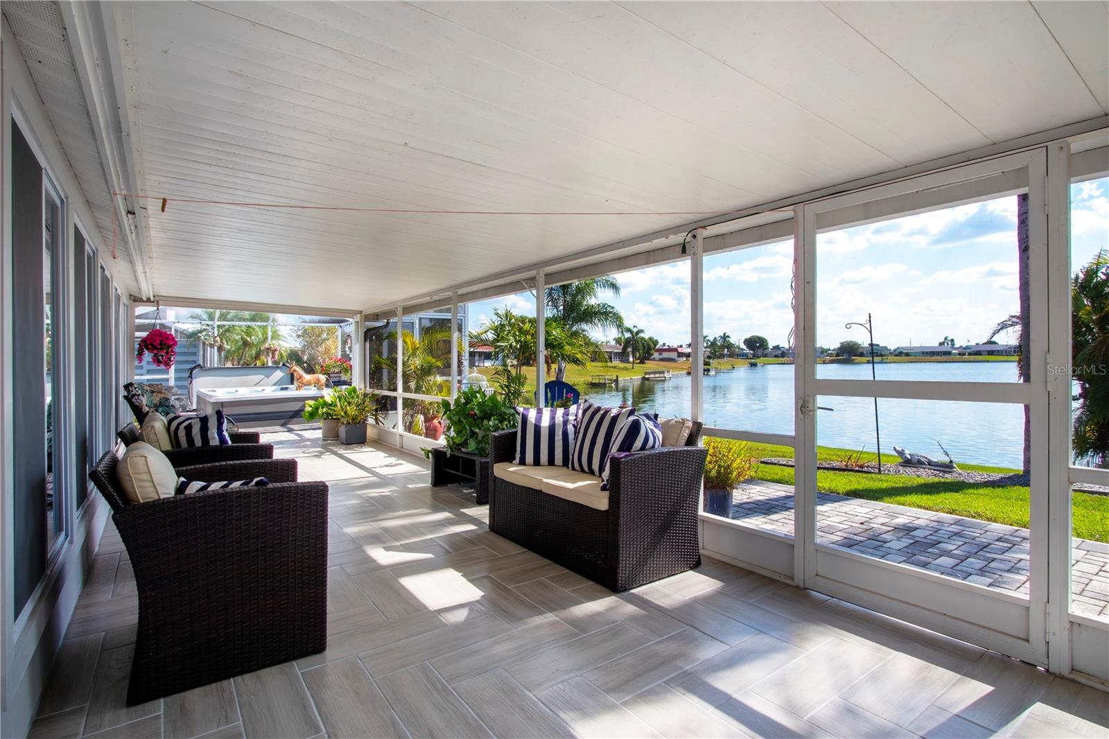 DEL WEBBS SUN CITY FLORIDA UN - Residential