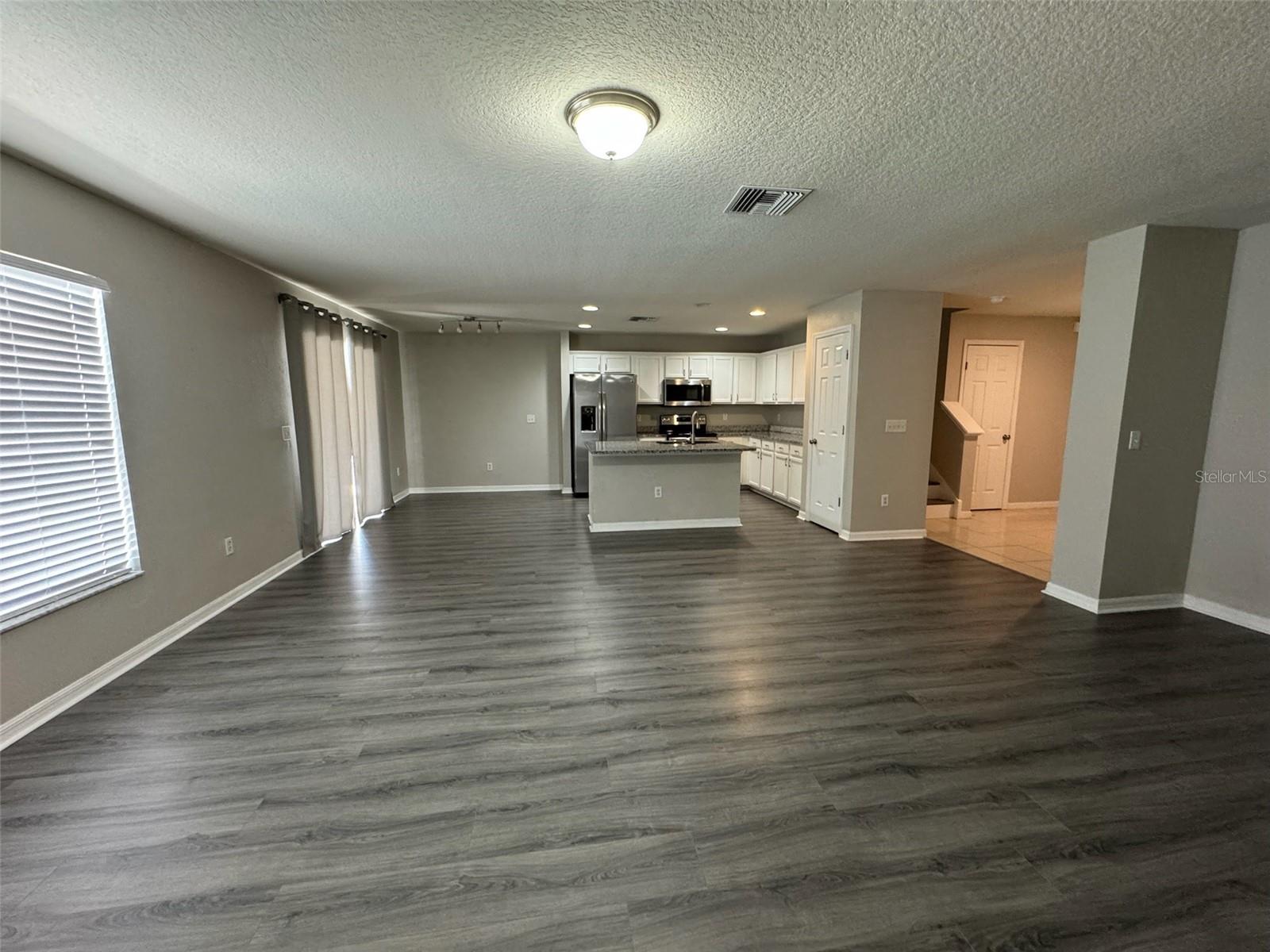 SOUTH BAY LAKES UNIT 1 - Residential Lease