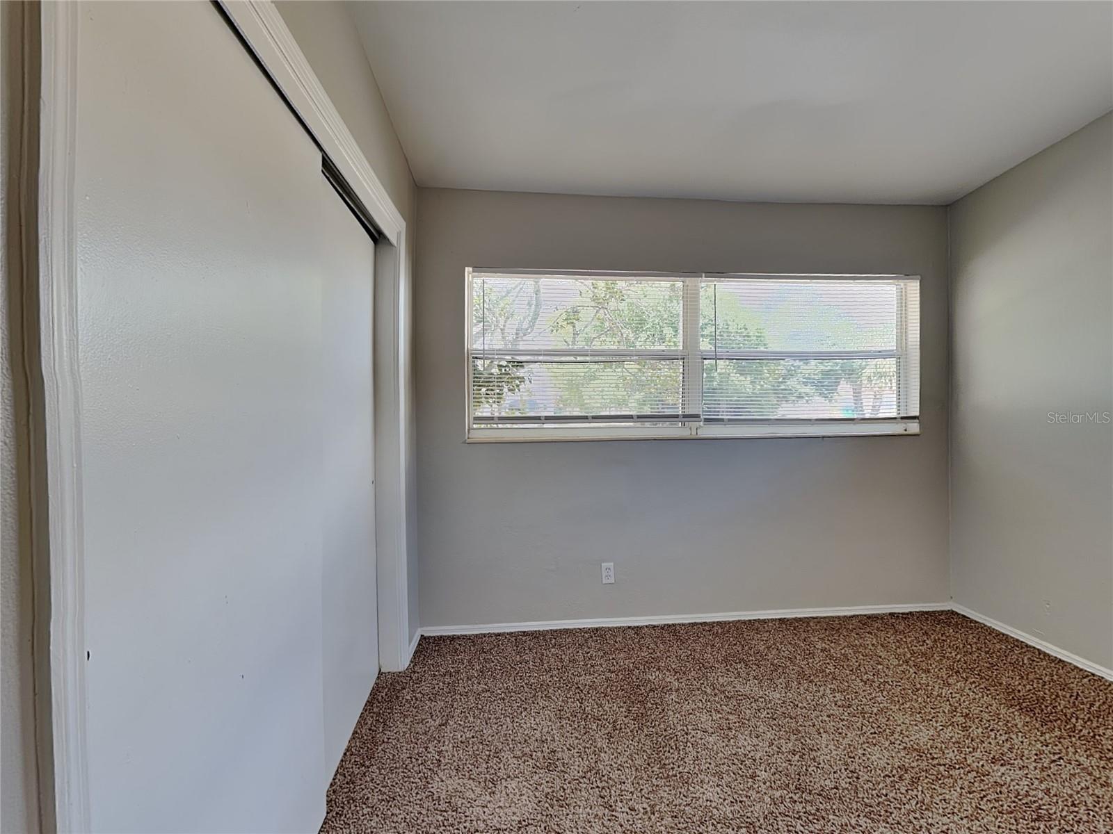 KENNETH CITY - Residential Lease