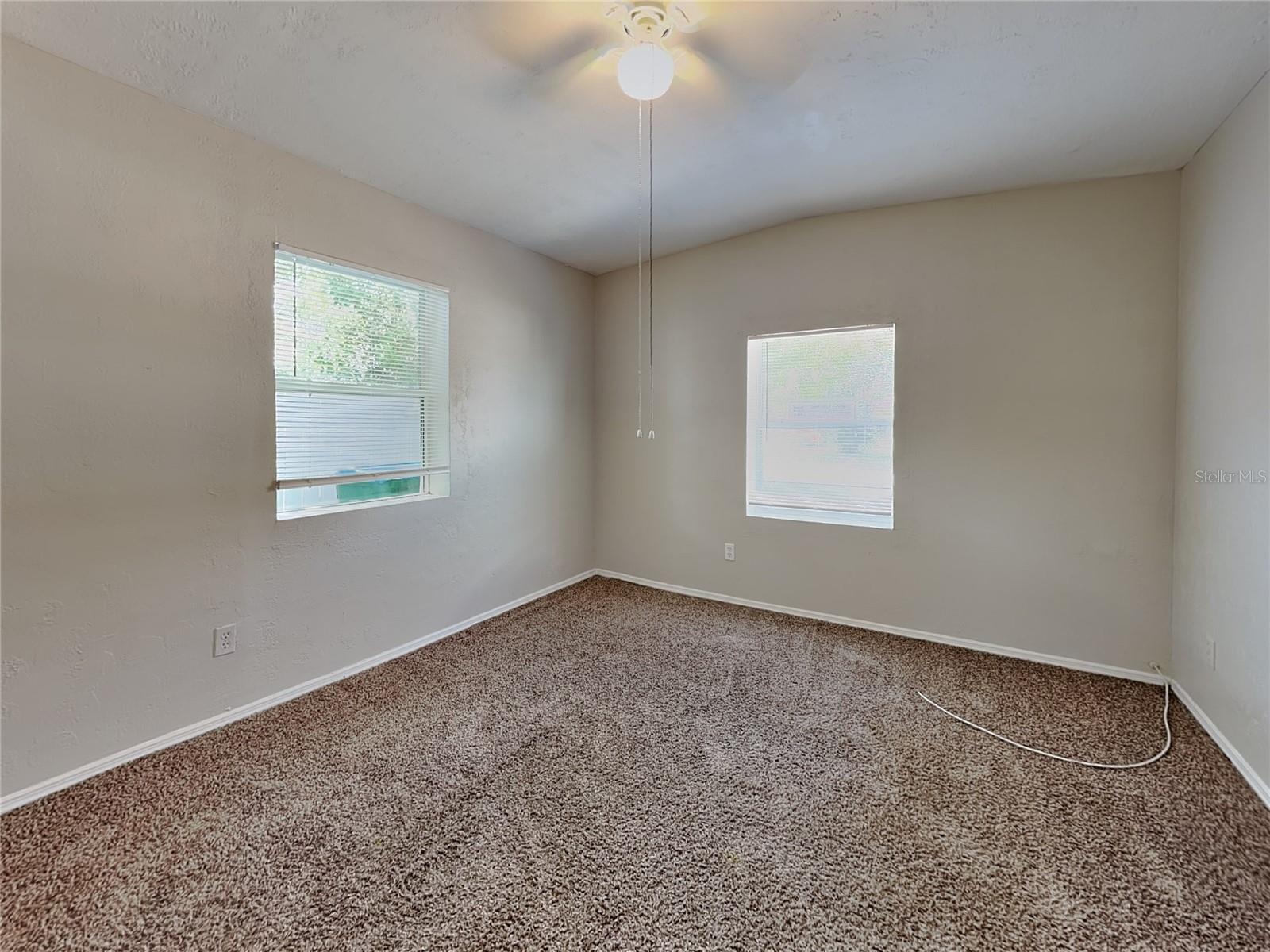 KENNETH CITY - Residential Lease