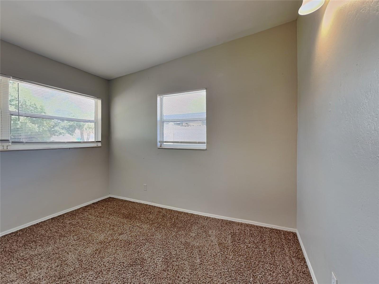 KENNETH CITY - Residential Lease