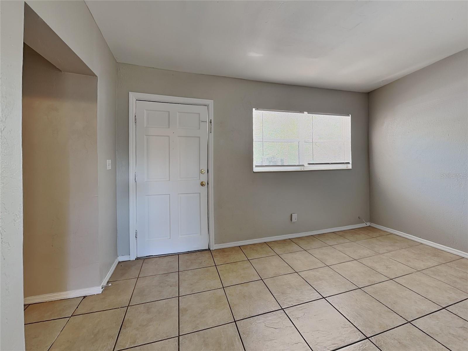 KENNETH CITY - Residential Lease