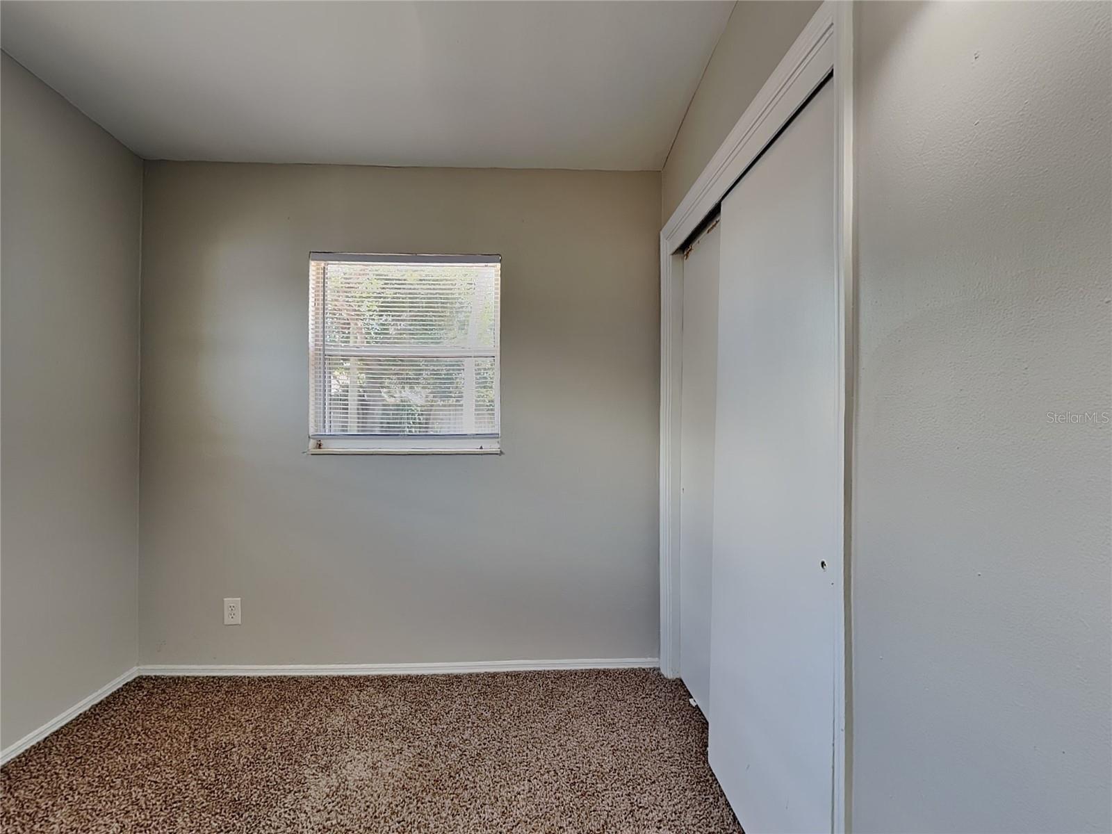 KENNETH CITY - Residential Lease