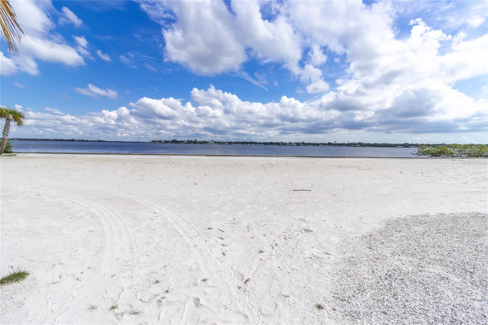 SANCTUARY COVE - Residential