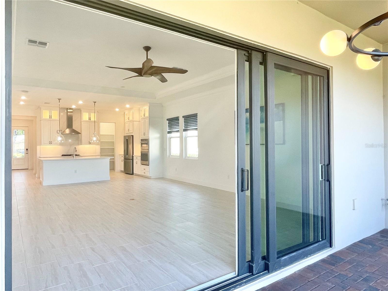 SANCTUARY COVE - Residential