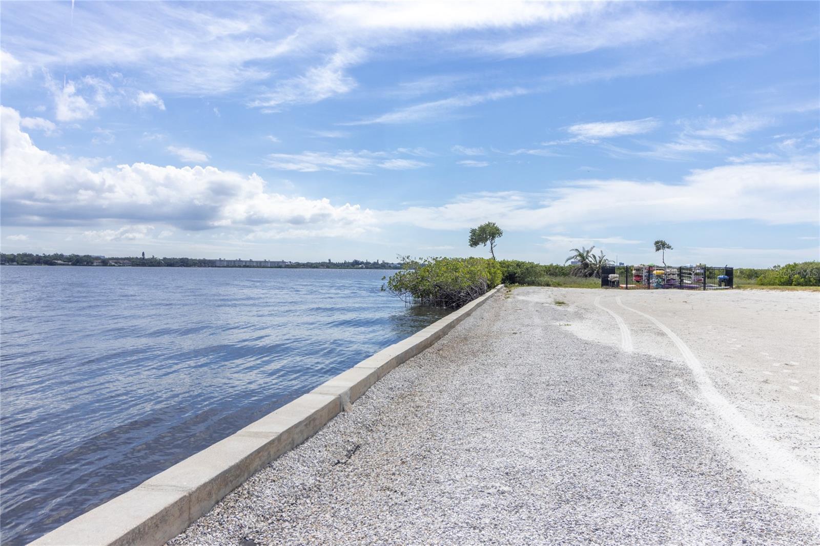 SANCTUARY COVE - Residential