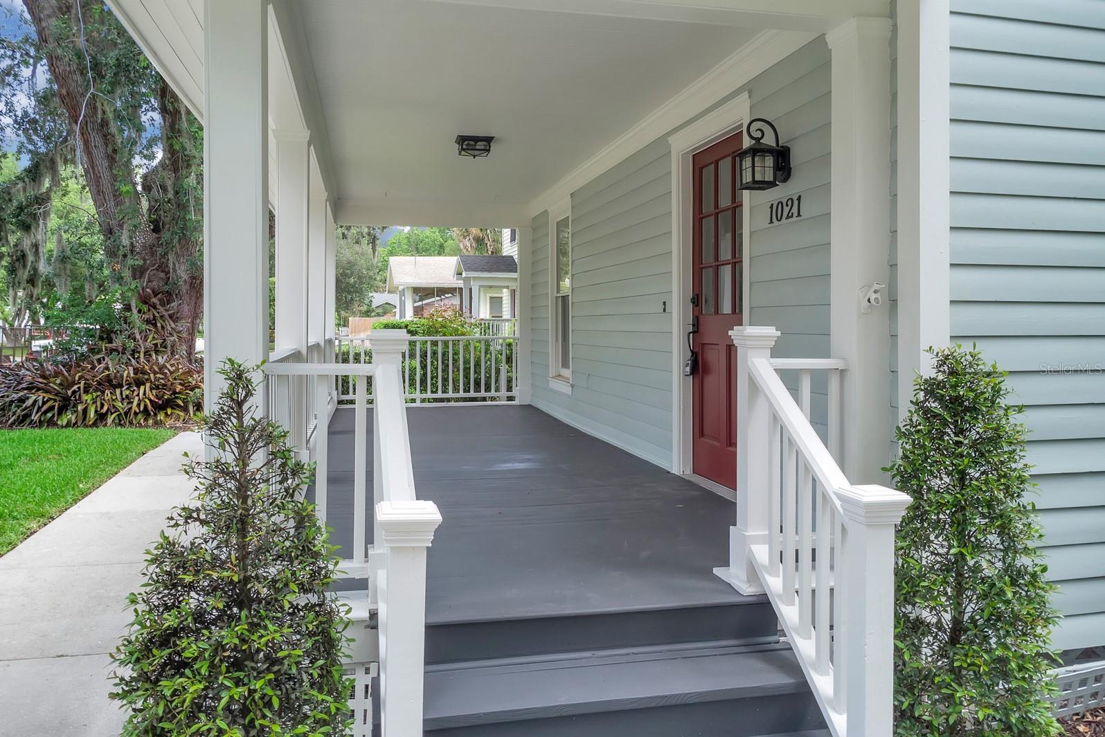 1021 S ELM AVENUE