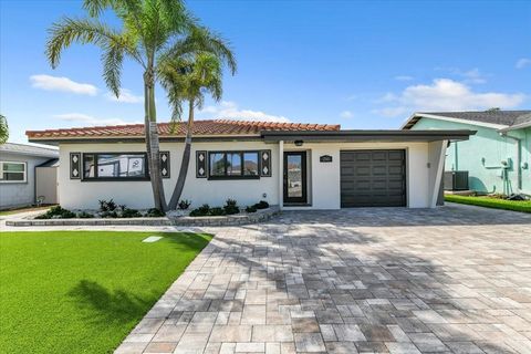 241 176TH TERRACE DRIVE E REDINGTON SHORES FL 33708